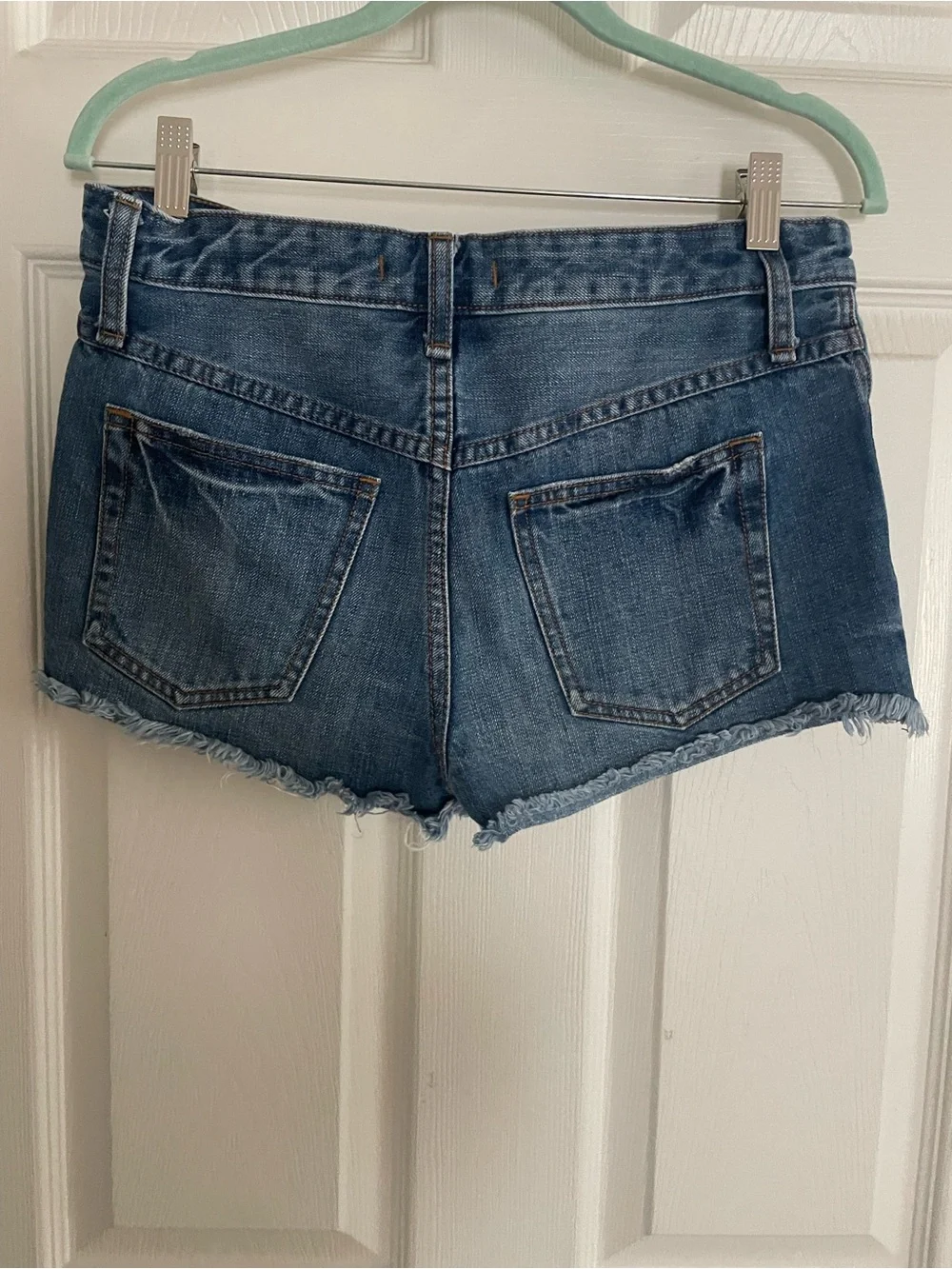 Free People Women's Frayed Hem Mid-Rise Denim‎ Shorts - Blue